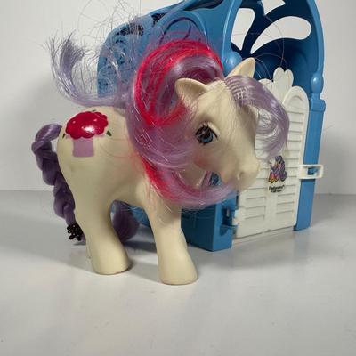 LOT 120: Vintage My Little Pony Pretty Parlor & More Vintage Toys