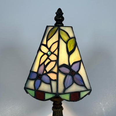 LOT 122: Beautiful Stained Glass Table Lamp & More