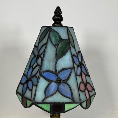 LOT 122: Beautiful Stained Glass Table Lamp & More