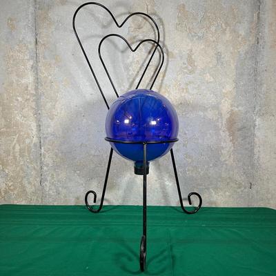 LOT 124: Glazing Ball w/ Heart Stand