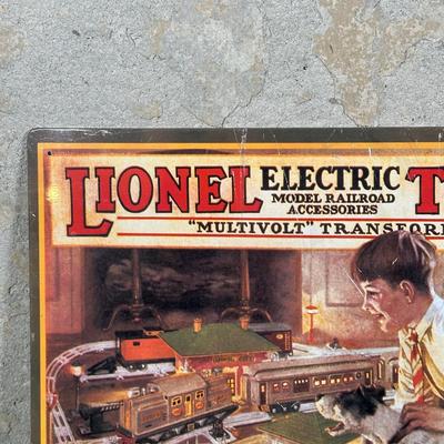 LOT 127: Vintage Trainorama 3D Scenic Background For Model Trains & More