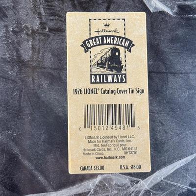 LOT 127: Vintage Trainorama 3D Scenic Background For Model Trains & More