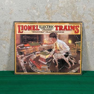 LOT 127: Vintage Trainorama 3D Scenic Background For Model Trains & More