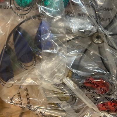 LOT 128: Plow & Hearth Peacock Spinner New in Box