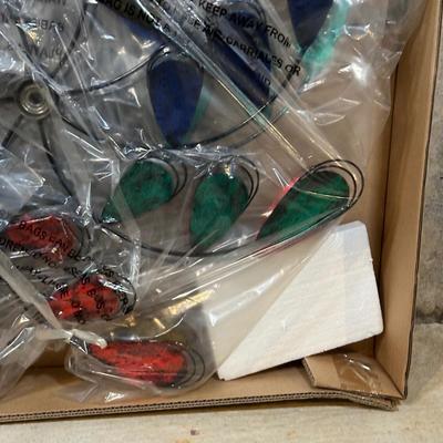 LOT 128: Plow & Hearth Peacock Spinner New in Box