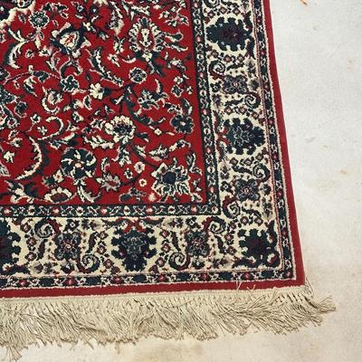 LOT 136: Beaulieu Cameo Collection Fringe Rug