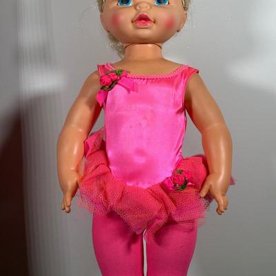 LOT 138: Vintage 1968 Mattel’s Dancerina Doll w/ Box
