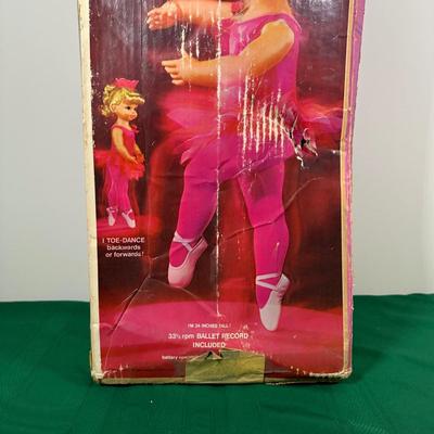 LOT 138: Vintage 1968 Mattel’s Dancerina Doll w/ Box