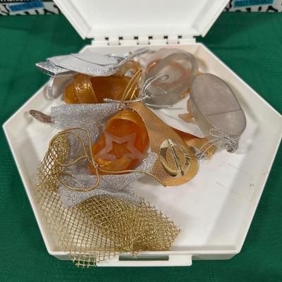 LOT 139: Vintage Mattel Hot Looks Dolls in Box w/ Accessories - Elkie & Mimi