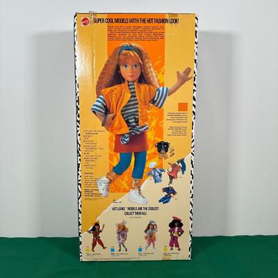 LOT 140: Vintage Mattel Hot Looks Dolls - Chelsea & Zizi w/ Box