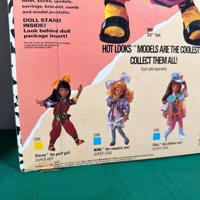 LOT 140: Vintage Mattel Hot Looks Dolls - Chelsea & Zizi w/ Box