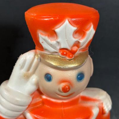 LOT 141B: Vintage Christmas Decor! Blow Molds, 10 Piece Light Set & Jolly Santa Round The Tree in Box