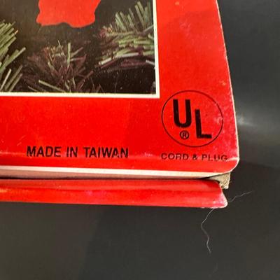 LOT 141B: Vintage Christmas Decor! Blow Molds, 10 Piece Light Set & Jolly Santa Round The Tree in Box