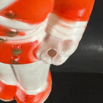 LOT 141B: Vintage Christmas Decor! Blow Molds, 10 Piece Light Set & Jolly Santa Round The Tree in Box