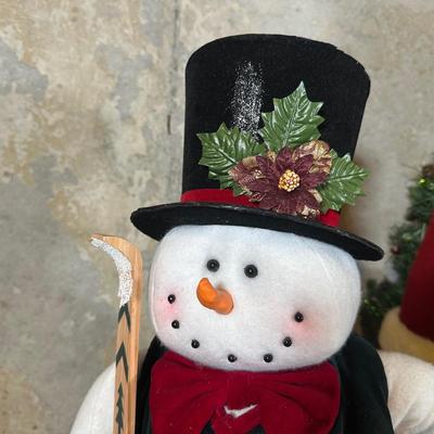 LOT 142: Think Snow!! Home Decor Snowmen