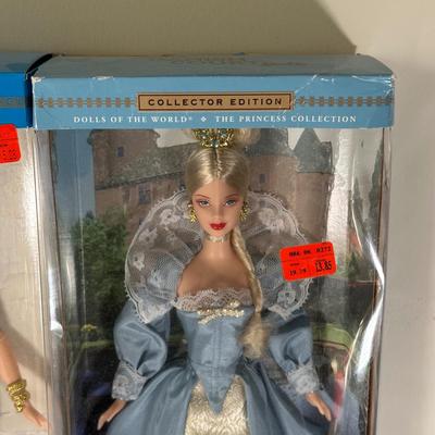 LOT 145: Vintage Barbie Collection - Puerto Rican Barbie, Princess Of Ancient Greece & More