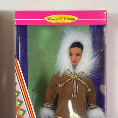 LOT Vintage Barbie Collection - Chile, Icelandic, Hula Hair, Arctic Barbie & More