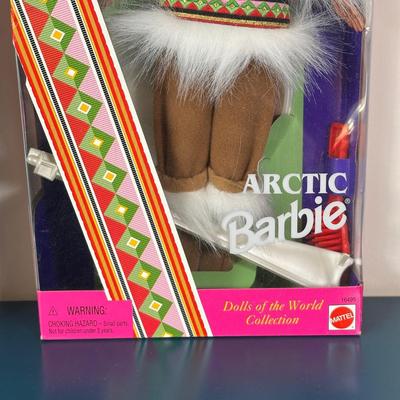 LOT Vintage Barbie Collection - Chile, Icelandic, Hula Hair, Arctic Barbie & More