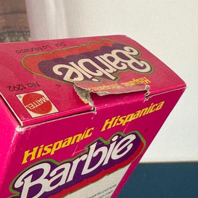 LOT Vintage Barbie Collection - Chile, Icelandic, Hula Hair, Arctic Barbie & More