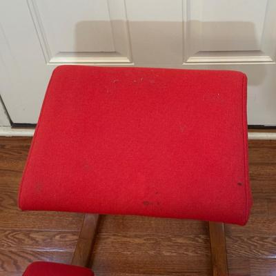 LOT 157: Ergonomic Wooden Kneeling Stool