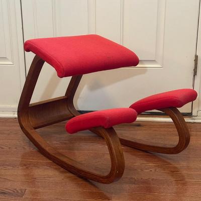 LOT 157: Ergonomic Wooden Kneeling Stool