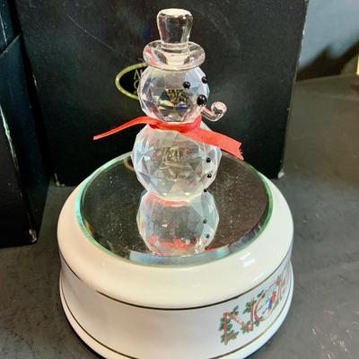 LOT:184: Aurora Crystal Snowman Noel Music Box and Gorham Santa Salt and Pepper Shakers