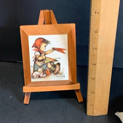 LOT:185: Set of (2) Goebel Kittens and Hummel Music Box, Mini Plate Needlepoint and More