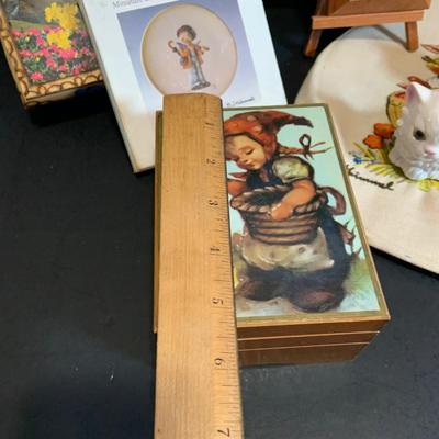 LOT:185: Set of (2) Goebel Kittens and Hummel Music Box, Mini Plate Needlepoint and More