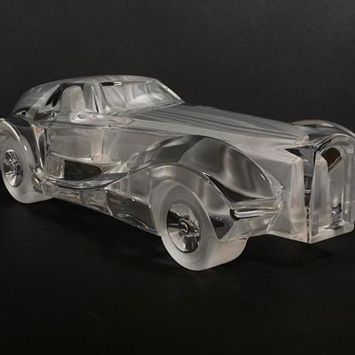 LOT 218: Stunning Daum France Crystal Riviera Coupe Car
