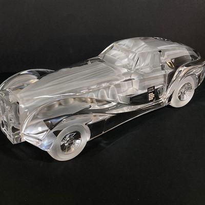 LOT 218: Stunning Daum France Crystal Riviera Coupe Car