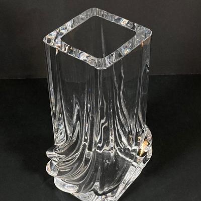 LOT 226: Signed Daum France Crystal Vase