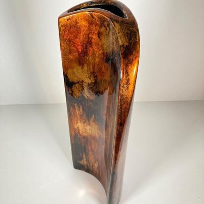 LOT 230: Mid-Century Modern Tortoise Shell Pattern Curved Vase with Three Miniature Vases