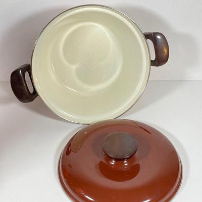 LOT 231: Mid-Century Modern Kitchen Collection - Serving Tray, Sanko-Ware Show Pan, Painted Trivet, Ikea Plastic Drinking Cups
