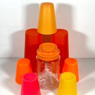 LOT 231: Mid-Century Modern Kitchen Collection - Serving Tray, Sanko-Ware Show Pan, Painted Trivet, Ikea Plastic Drinking Cups