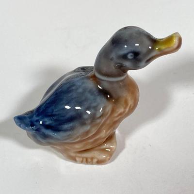 LOT 233: Large Collection of Wade Whimsies and More