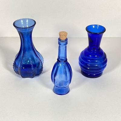 LOT 237: Collection of Amazing Blue Glass Vases