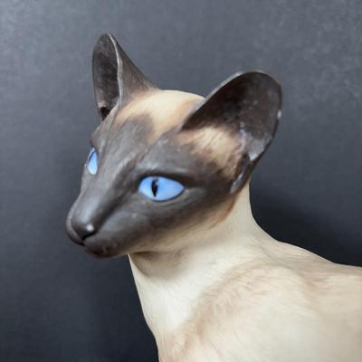 LOT 240: Siamese Cat Collection: Enesco, anticipation by Eric Tenney Limited Edition & More