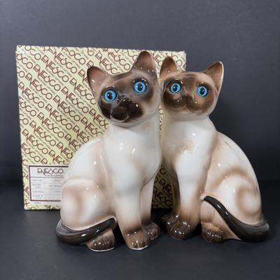LOT 240: Siamese Cat Collection: Enesco, anticipation by Eric Tenney Limited Edition & More