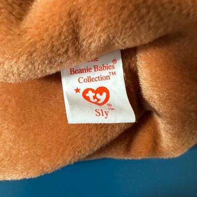LOT 244: Beanie Baby/Stuffed Animal Collection