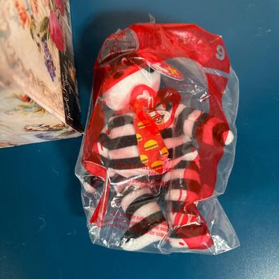 LOT 245: Beanie Baby Collection!