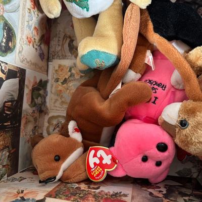 LOT 246: Beanie Babies!