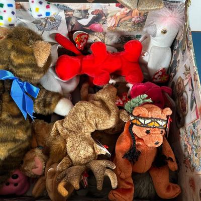 LOT 246: Beanie Babies!