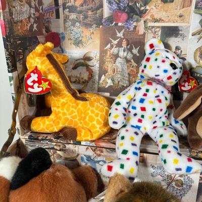 LOT 246: Beanie Babies!