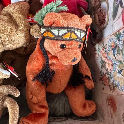 LOT 246: Beanie Babies!