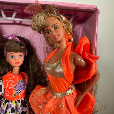 LOT 248: Vintage The Sunshine Family Doll & Craft Case w/ Barbie Fashion & Doll Carry Case