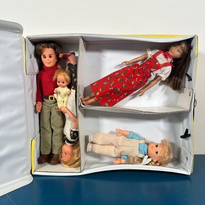 LOT 248: Vintage The Sunshine Family Doll & Craft Case w/ Barbie Fashion & Doll Carry Case