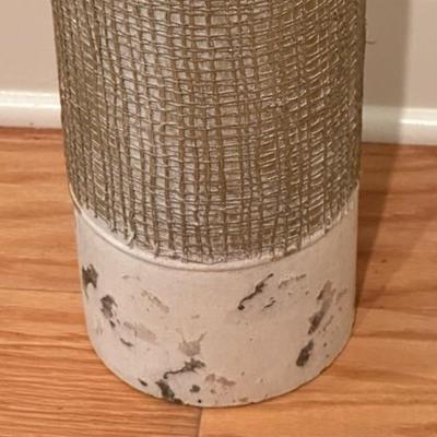 Lake Sign and Vase Decor