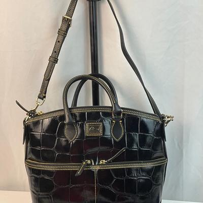 Lot F 290 NWT DOONEY & BOURKE EMBOSSED CROCODILE HANDBAG