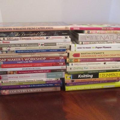 Variety Of Creative Arts & Crafts Books A Few Knitting Soap Makers Wreaths Hand Printing #3