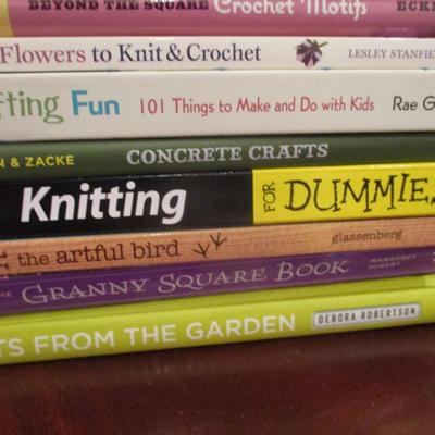Variety Of Creative Arts & Crafts Books A Few Knitting Soap Makers Wreaths Hand Printing #3